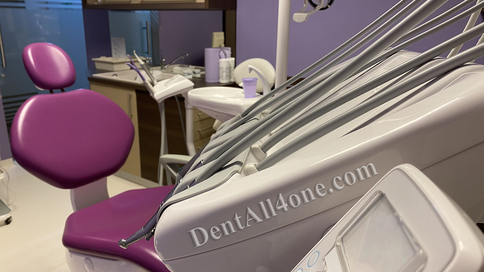Behandlungseinheit - www.dentall4one.com